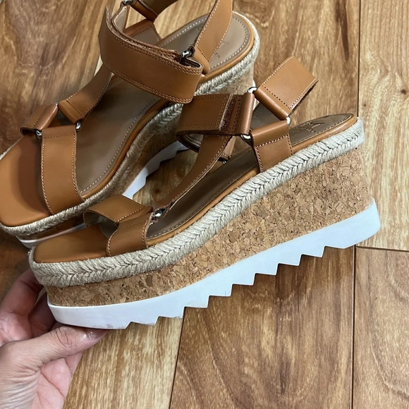 Marc Fisher LTD sandals​ - Picture 2 of 6